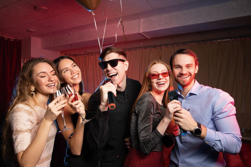 Partyhøyttaler - Bluetooth PA Med Subwoofer Og Avtakbar Diskantsøyle og RGB Lys